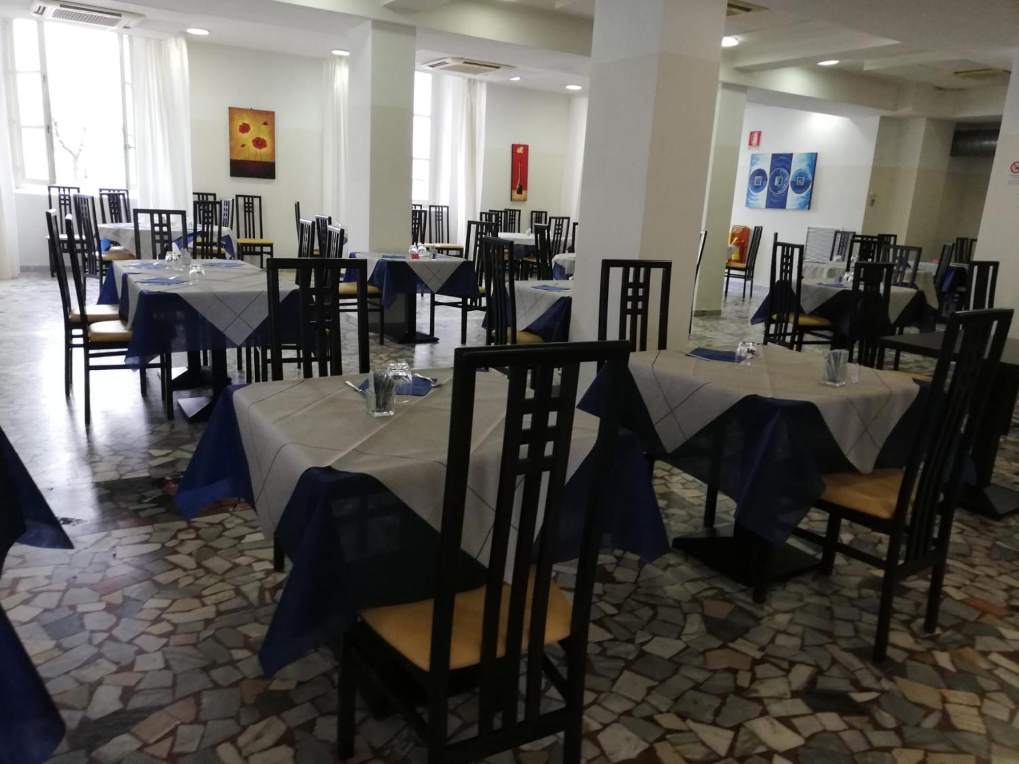 Casa Per Ferie "Sacro Cuore" Marina di Massa Extérieur photo